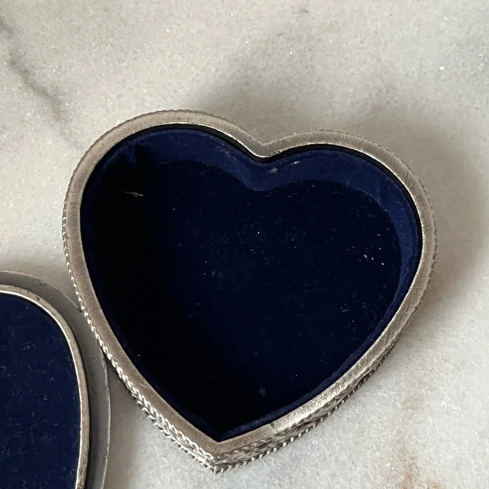 Silver pewter vintage heart shaped trinket box